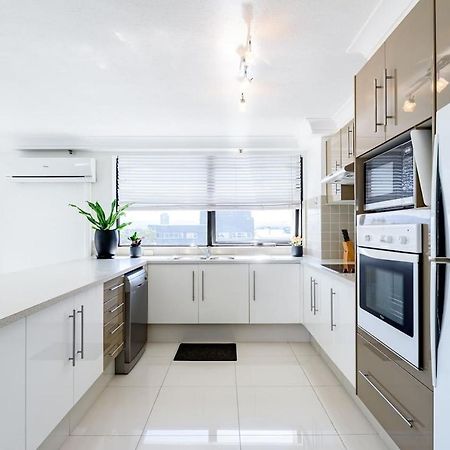 Excluza At The Aegean Apartment Гоулд Коуст Екстериор снимка