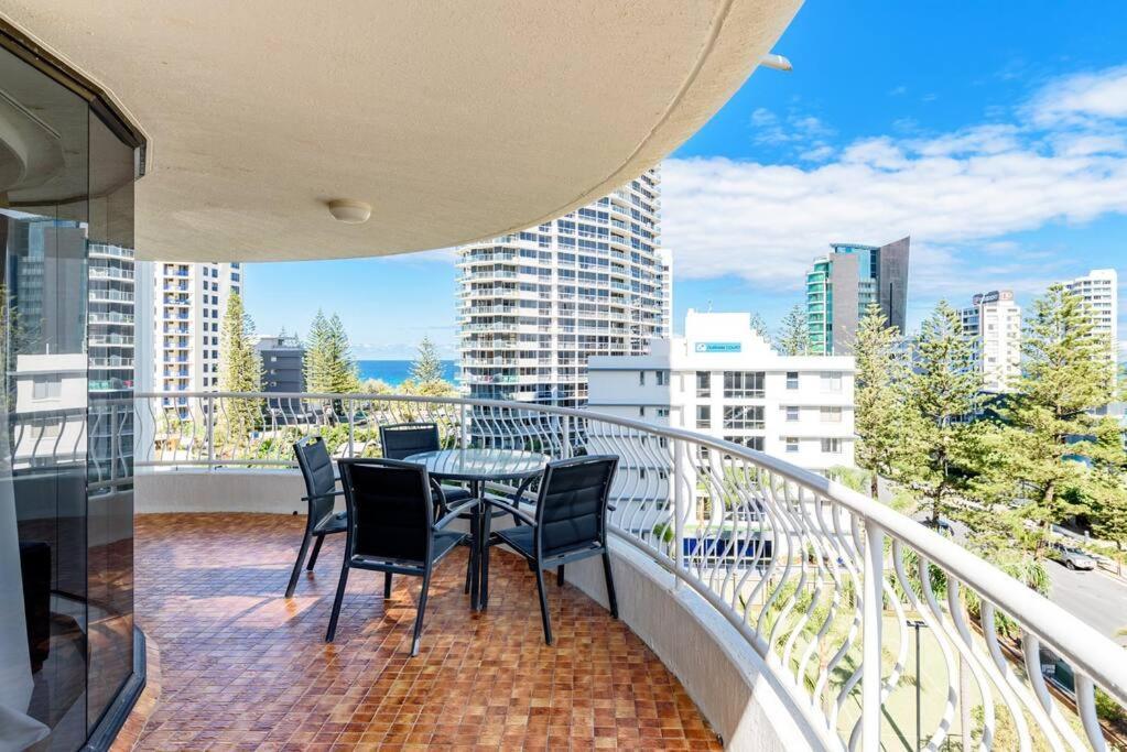 Excluza At The Aegean Apartment Гоулд Коуст Екстериор снимка